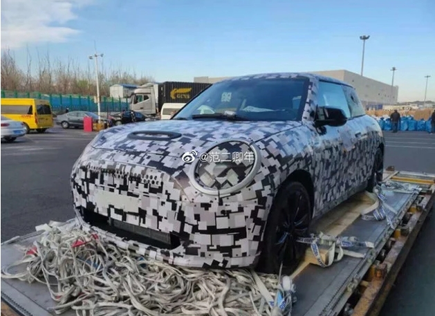 国产MINI纯电动车来了疑似光束首款车谍照曝光