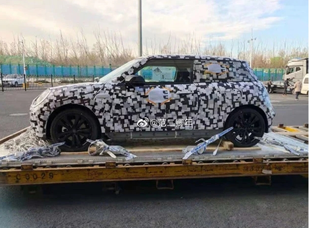 国产MINI纯电动车来了疑似光束首款车谍照曝光