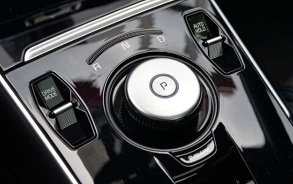 最低调的合资电动轿车续航490KM售价19.68万