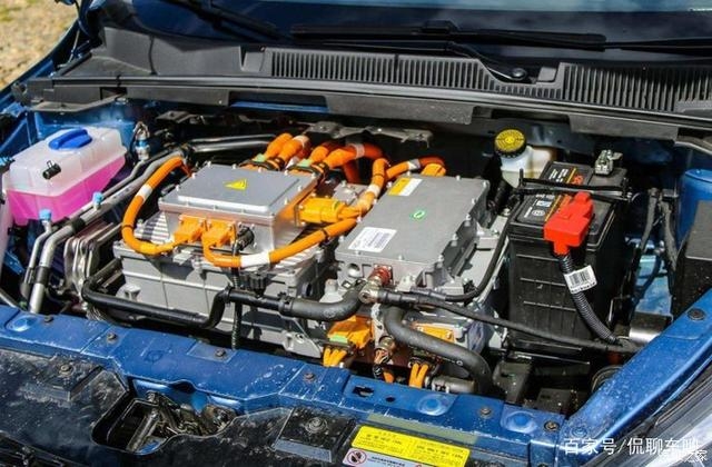 纯电动汽车没有发动机，还需要更换机油和保养吗？