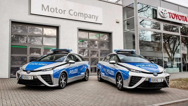 德国警察采购氢燃料电池车，丰田MIRAI会是“完美新能源汽车”？