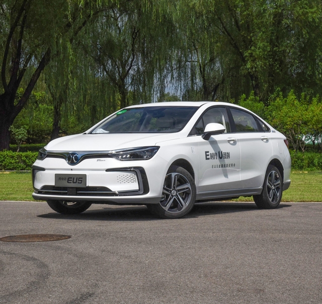 12月销21963台,2019卖最好新能源车,标配全景影像,起售13.29万