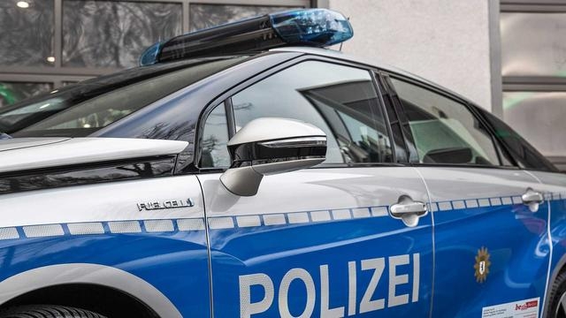 德国警察采购氢燃料电池车，丰田MIRAI会是“完美新能源汽车”？