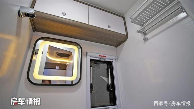 续航500公里的新能源房车，自带“发电机”充电省事儿，住一家6口