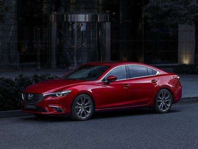 销量下跌半年净亏损达20多亿，今成功转型，成新能源汽车领军者！