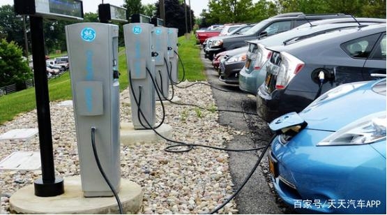 哪种方式才能真正解决纯电动汽车超长途驾驶的需要？