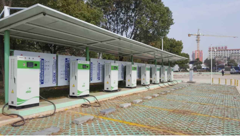 今年底江苏每10公里一个电动汽车充电桩实现乡镇全覆盖