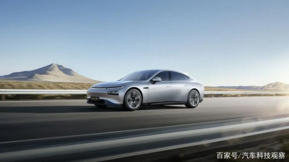 智能电动轿车角逐，小鹏P7正面对抗Model3