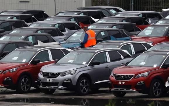 法国拟提供电动汽车购车补贴