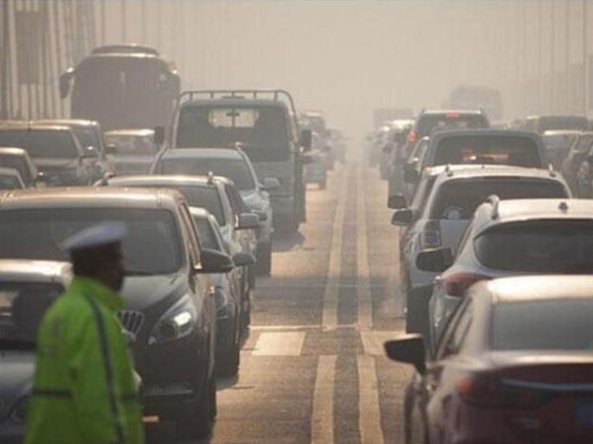 买纯电动汽车比燃油车划算吗？算一笔总账，车主自闭了！