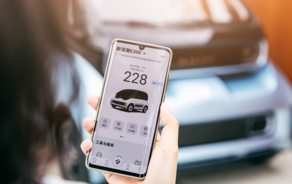 和智能家电同台销售，这款电动小车有多智能？