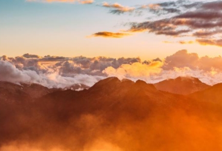 美国计划深度调整电动汽车产业链预计投入1410亿美元