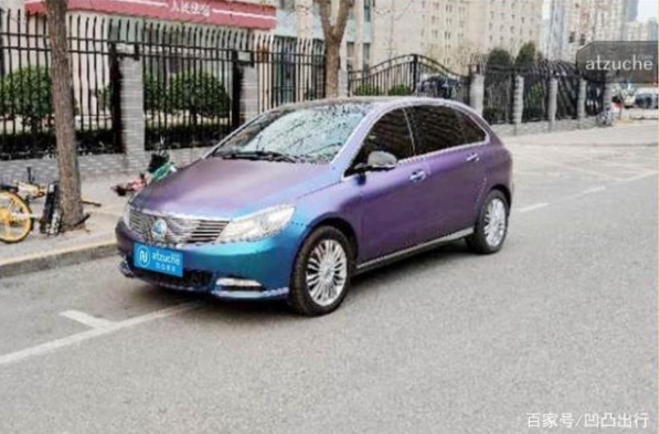 今年势头最猛的电动汽车，30万带回家