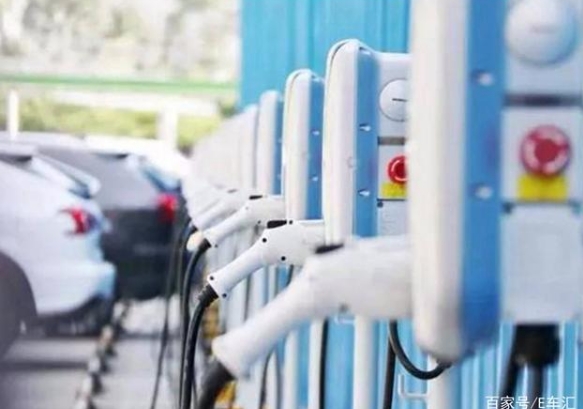 小微型纯电动车又成了香饽饽，这是什么信号？