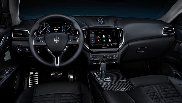 玛莎拉蒂刚刚推出其第一款电动汽车330HPGhibliHybrid