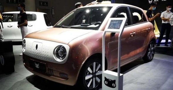 小电动汽车多少钱？看长城欧拉黑猫如何打造微型电动汽车新势力