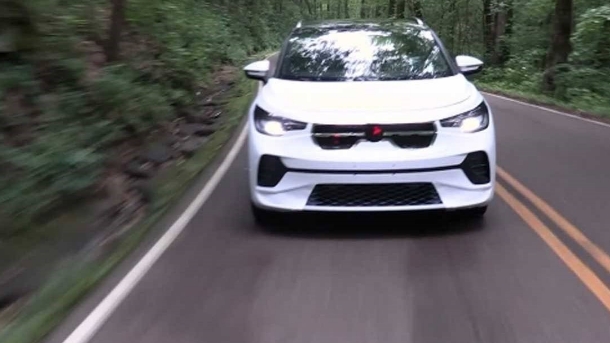 大众ID.4电动汽车原型测试视频提供了内部详细信息