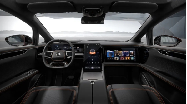 这辆国产电动车卖80万，是谁给了它定价的勇气？