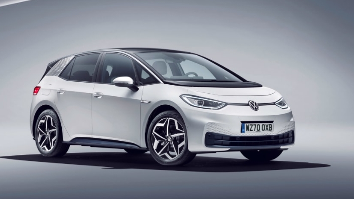 一半的驾驶员正在考虑将电动汽车作为下一辆车