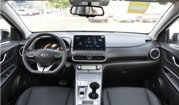 一款合资电动汽车，最高能跑500公里，0-50km/h加速为3.5秒