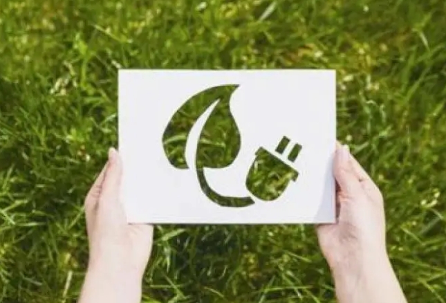 去年中国电动汽车销量达130万，远超全球第二到第五大市场的总和！