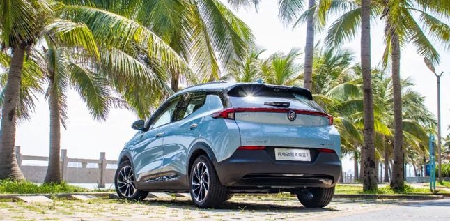 新能源车用户画像大揭晓！怎么跟想象中的不一样？