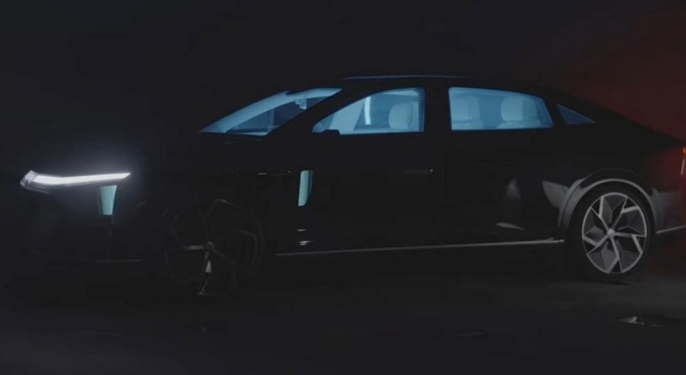 富士康正式发布3款新车，推出电动汽车品牌Foxtron