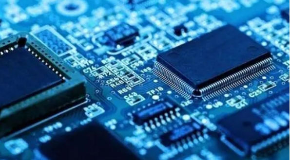 芯片短缺国内车市罕遇“以产定销”新能源车逆势增长年销或超300万辆