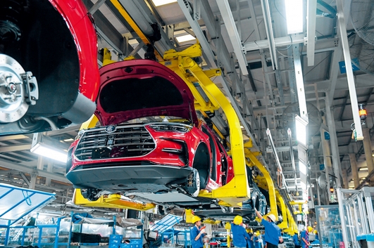 产能过剩？靠补贴活？刚不过外资？中国新能源汽车到底什么水平