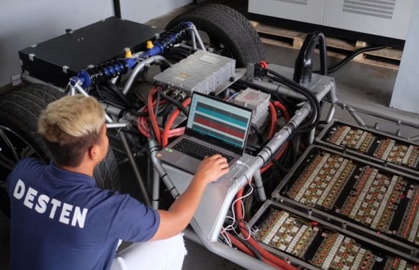 4分40秒充电80%Desten推出全球首个电动汽车超快充电技术