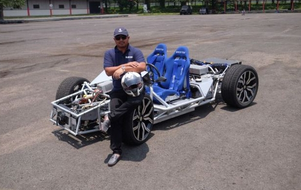 4分40秒充电80%Desten推出全球首个电动汽车超快充电技术