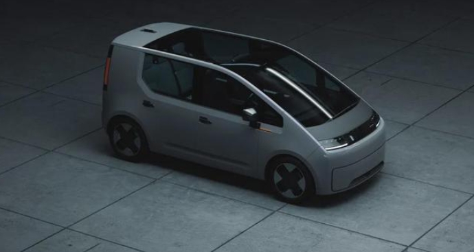 专为网约车服务Arrival展示和Uber合作的电动汽车原型