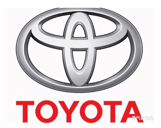 氢能源玩不动了，丰田又乖乖跟上电动车了