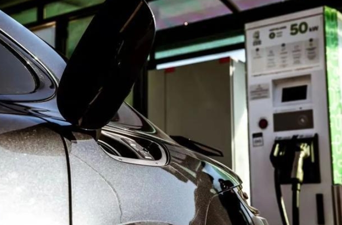 燃油车已死？想多了