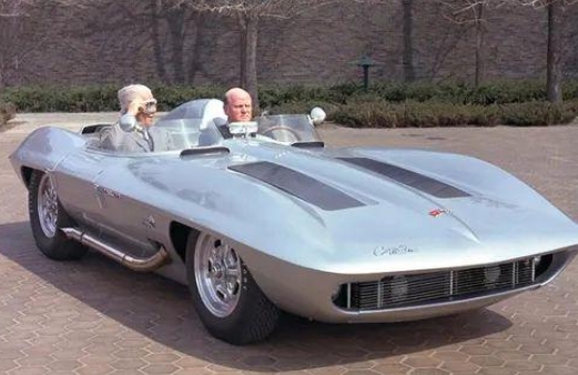 经典燃油车如何在电动车时代重生