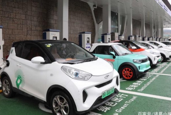 这才是中国的魄力，上海新能源汽车飙升至96%，燃油车不能用了？