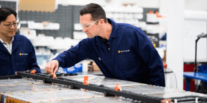 亚马逊支持的Rivian在欧洲寻球打造电动汽车工厂