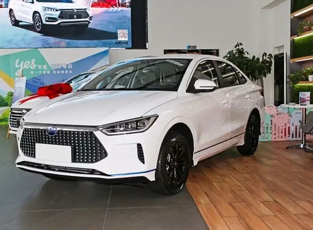 要真正意义推广电动，就该像比亚迪这样推出11.38万起的e3