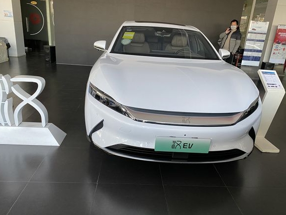 比亚迪唐7座落地价,比亚迪纯电动汽车秦