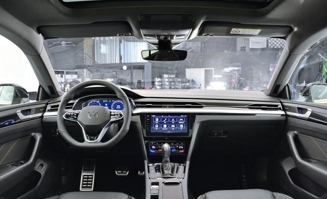 最迟到2025年，大众汽车在电动汽车中排名第一，或超过特斯拉