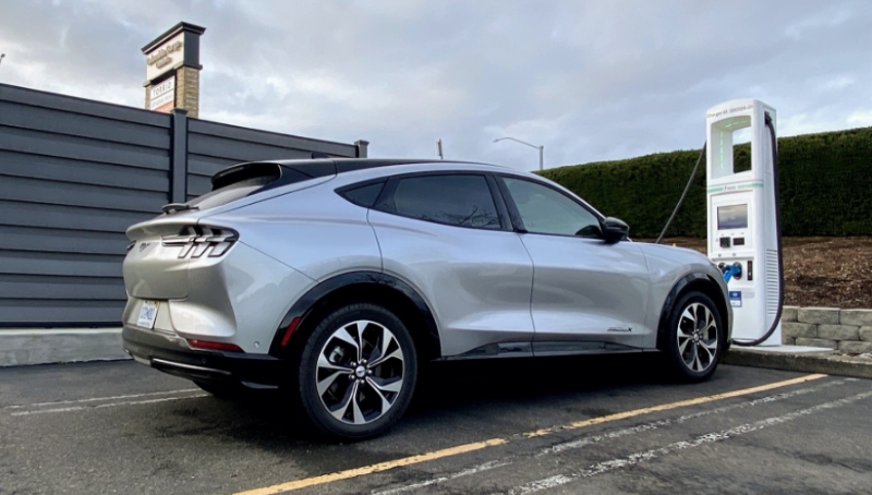 2021年MustangMach-E：福特EV在旅途中的充电速度有多快？