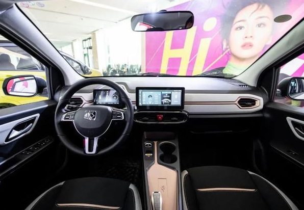 纯电动车销量9200辆，江淮汽车3月增长59.98%