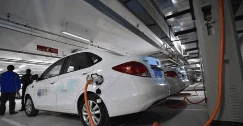 汽车行业迎来“升级”，日本、英国2035年“禁燃”，咱们也快了？