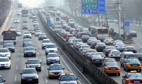 汽车行业迎来“升级”，日本、英国2035年“禁燃”，咱们也快了？