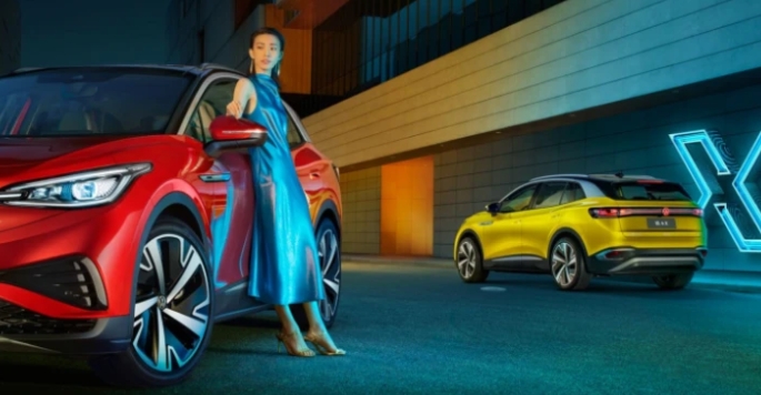 新能源汽车市场洗牌了，大众加入战局，一出手就是王炸