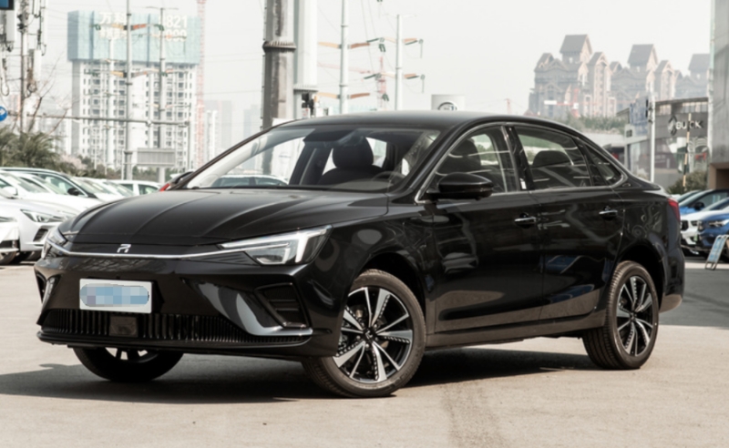 带个大R标电动车，16.28万起续航620公里，ER6啥来头