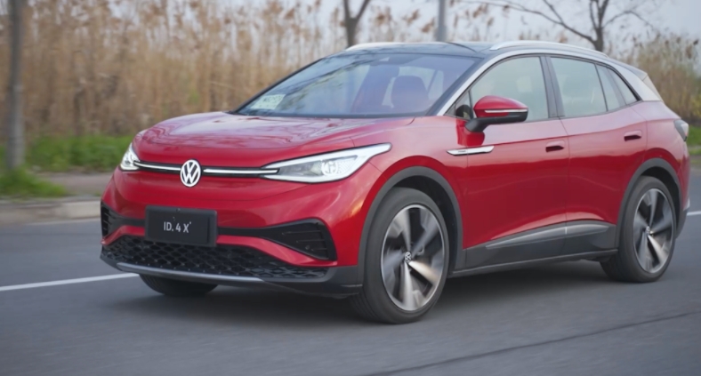 不掉链子还得看大众，新能源SUV满身科技，丰田真比不了