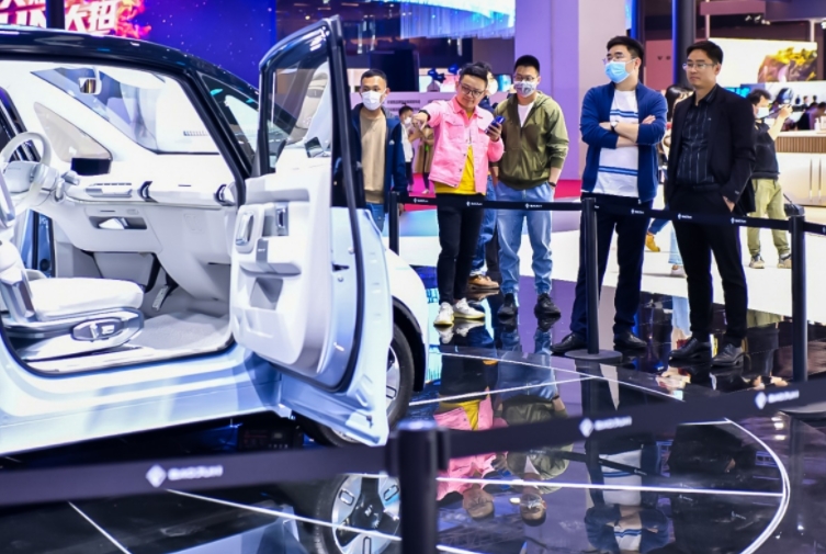 2021新款小型新能源汽车，KIWIEV打破禁锢，成功出圈