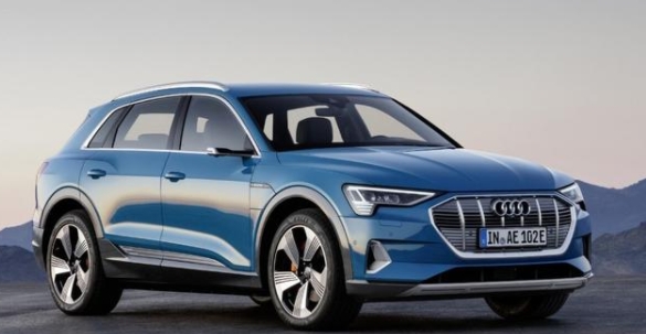 奥迪官宣停止研发一切新型内燃机后，终于迎来了第一款纯电动汽车