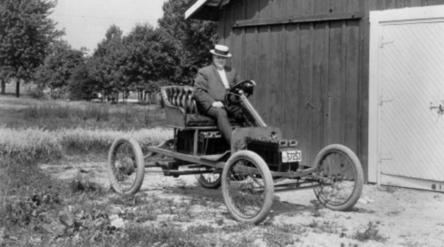 豪掷300亿美元福特电动车业务要"翻身"?